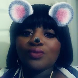 Meet your Posher, Olympia